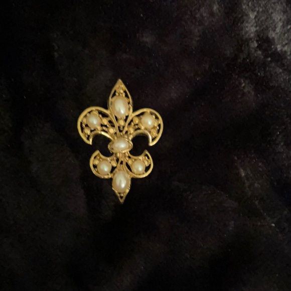 Vintage Pin.   BL/Jewelry - Picture 3 of 4